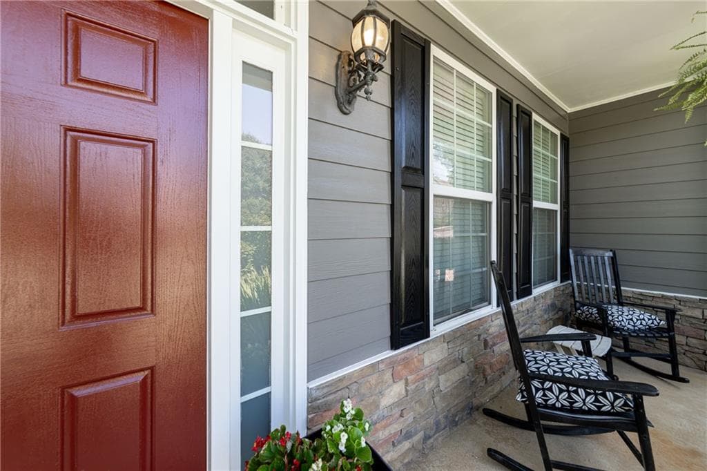 5 bedroom, 3 bathroom, 3,070 sq ft single family residence for sale at 2445 Fisk Falls Drive, Braselton, GA 30517 — photo 5