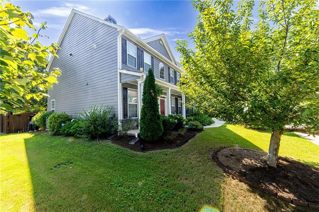 5 bedroom, 3 bathroom, 3,070 sq ft single family residence for sale at 2445 Fisk Falls Drive, Braselton, GA 30517 — photo 8