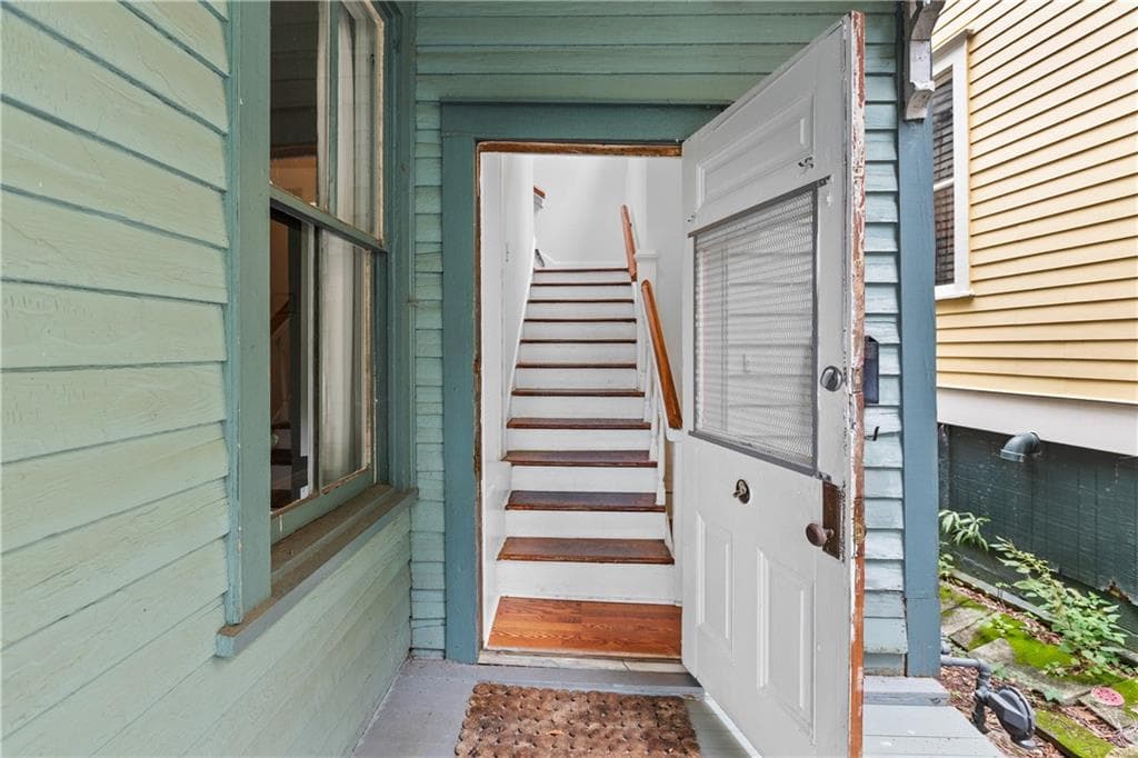 2 bedroom, 1 bathroom, 3,160 sq ft duplex for rent at 235 Elizabeth B, Atlanta, GA 30307 for $3,400 a month — photo 2