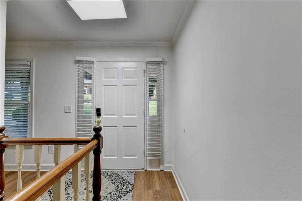 2 bedroom, 2 bathroom, 1,364 sq ft townhouse for sale at 5025 Leeshire Trail 7, Tucker, GA 30084 — photo 3