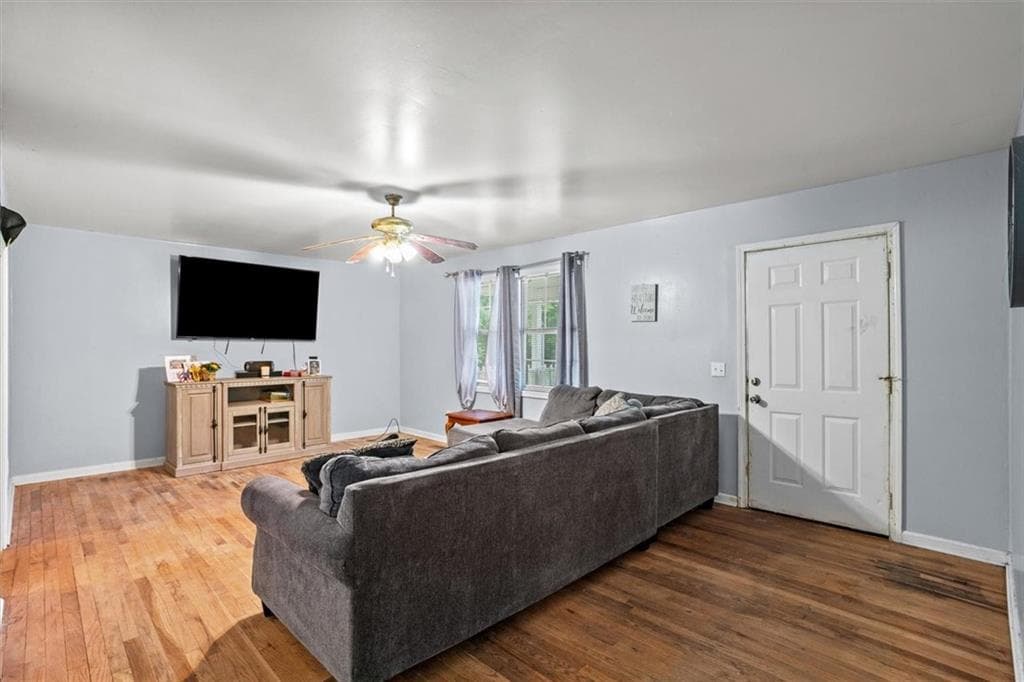 2 bedroom, 1 bathroom, 1,040 sq ft single family residence under contract at 1020 Davenport Road, Dalton, GA 30721 — photo 7