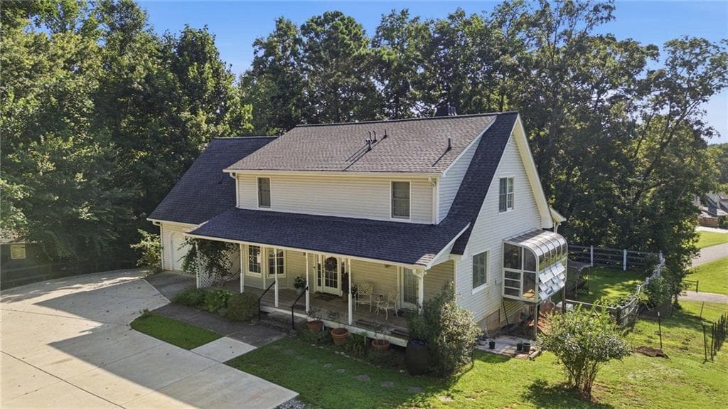 4 bedroom, 4 bathroom, 3,143 sq ft single family residence for sale at 9600 Lakeside Way, Gainesville, GA 30506 — photo 3