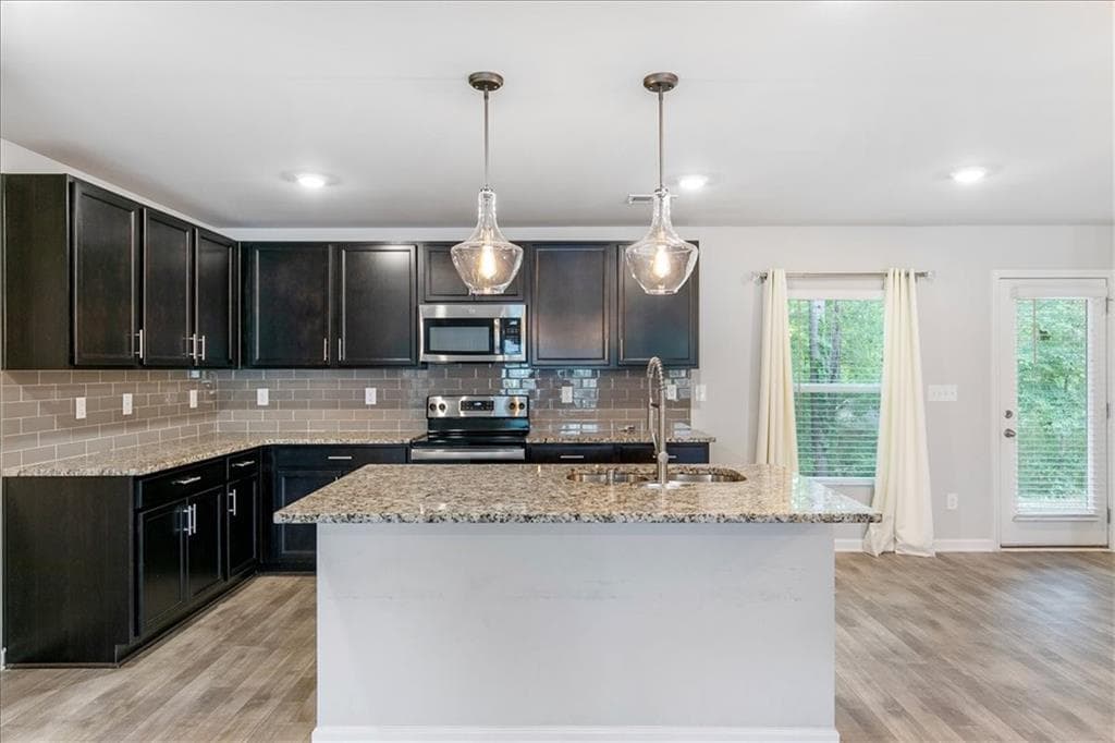 4 bedroom, 3 bathroom, 2,322 sq ft single family residence for sale at 6426 Beaver Creek Trail, South Fulton, GA 30349 — photo 3