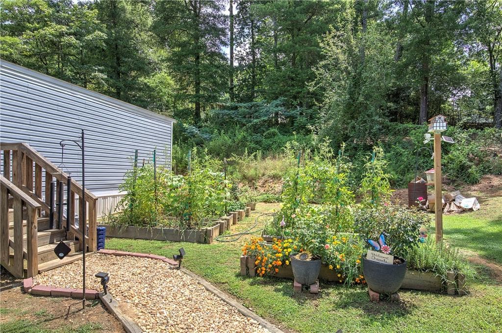 3 bedroom, 2 bathroom, 1,190 sq ft single family residence for sale at 115 Webberdale Drive, Plainville, GA 30733 — photo 6