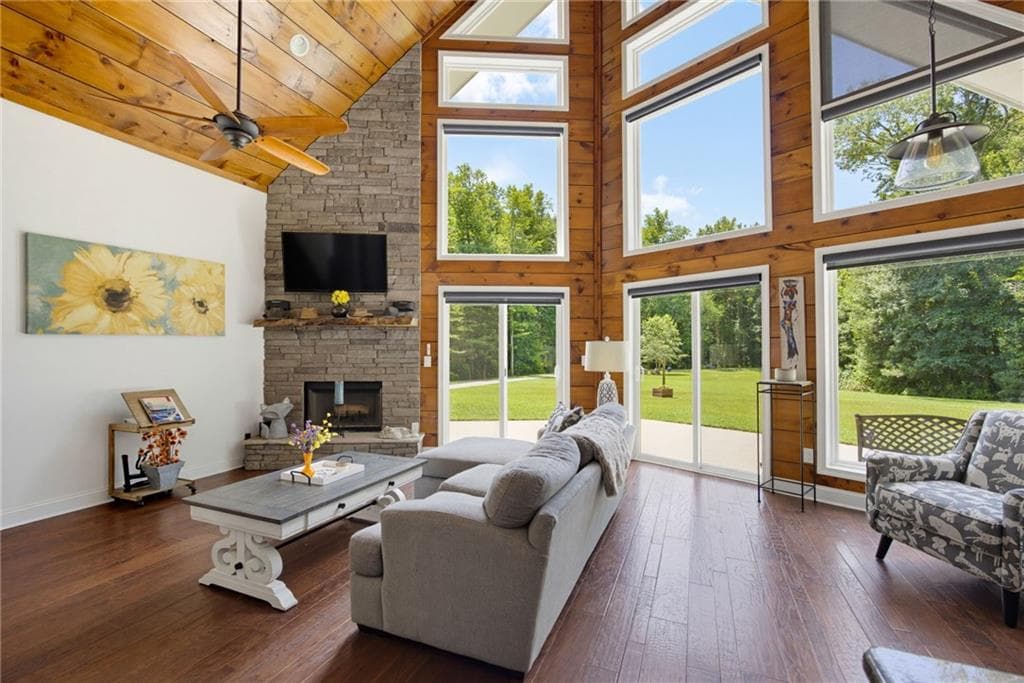 3 bedroom, 3 bathroom, 2,218 sq ft single family residence for sale at 415 Bruce Road, Douglasville, GA 30134 — photo 10