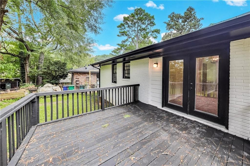3 bedroom, 2 bathroom, 1,256 sq ft single family residence for sale at 3110 Rollingwood Lane, Atlanta, GA 30316 — photo 2
