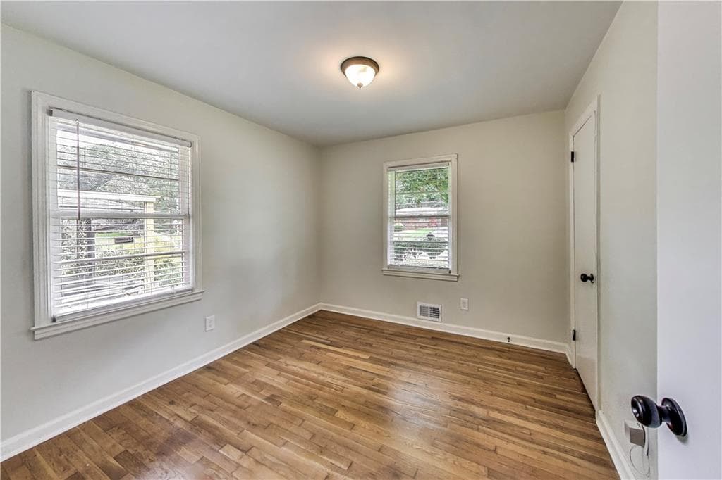 3 bedroom, 2 bathroom, 1,256 sq ft single family residence for sale at 3110 Rollingwood Lane, Atlanta, GA 30316 — photo 10