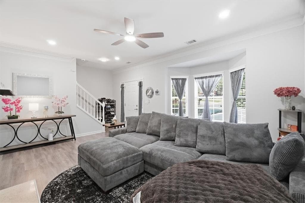 3 bedroom, 4 bathroom, 1,740 sq ft townhouse for sale at 4948 Oak Meadow Lane, Oakwood, GA 30566 — photo 8