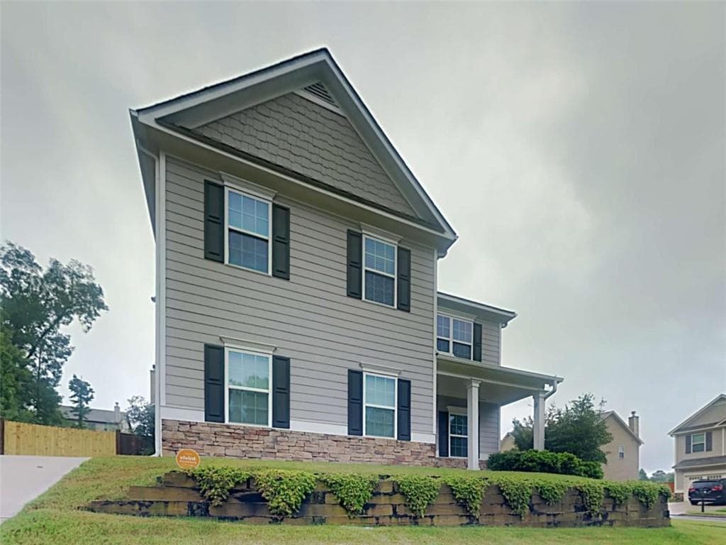 3 bedroom, 3 bathroom, 2,600 sq ft single family residence for sale at 737 Pine Lane, Lawrenceville, GA 30043 — photo 1 of 23