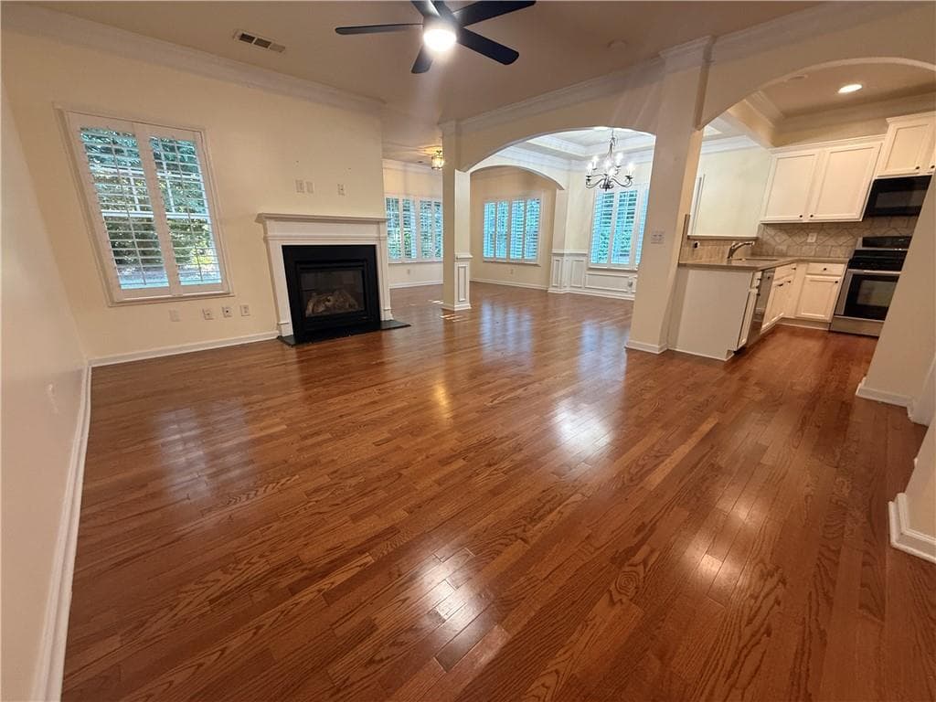 3 bedroom, 4 bathroom, 2,057 sq ft townhouse for rent at 5475 Donehoo Court, Alpharetta, GA 30005 for $2,700 a month — photo 2