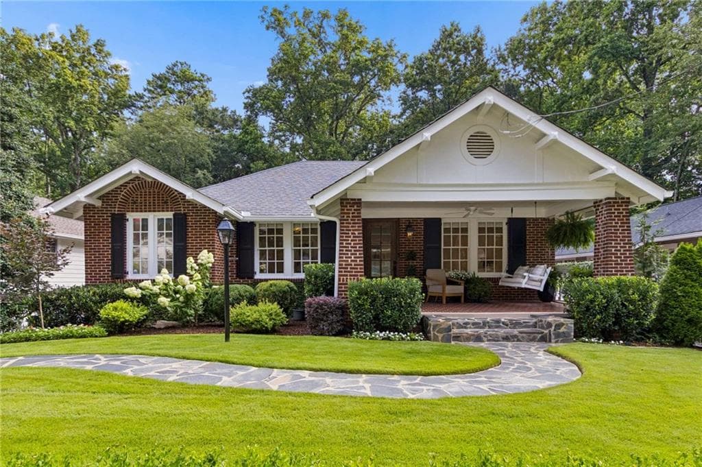 3 bedroom, 3 bathroom single family residence sold at 12 Arc Way, Atlanta, GA 30305