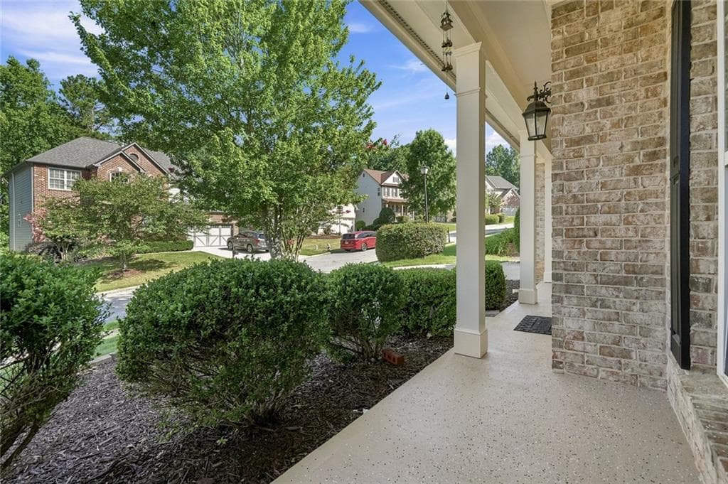 5 bedroom, 3 bathroom, 3,050 sq ft single family residence for sale at 2585 Lansing Lane, Cumming, GA 30041 — photo 5