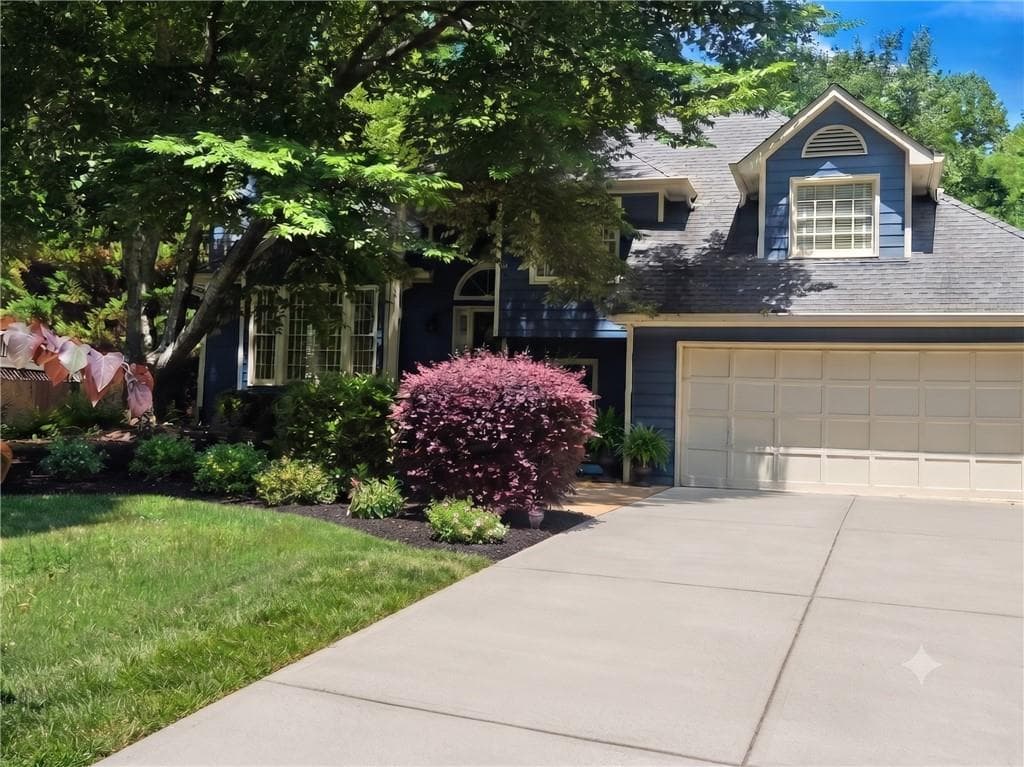 4 bedroom, 3 bathroom, 1,977 sq ft single family residence for sale at 4915 Bayberry Drive, Cumming, GA 30040 — photo 6
