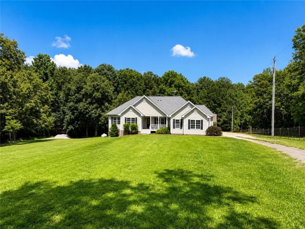 3 bedroom, 4 bathroom, 2,829 sq ft single family residence under contract at 3396 Hwy 101 N, Rockmart, GA 31053 — photo 2