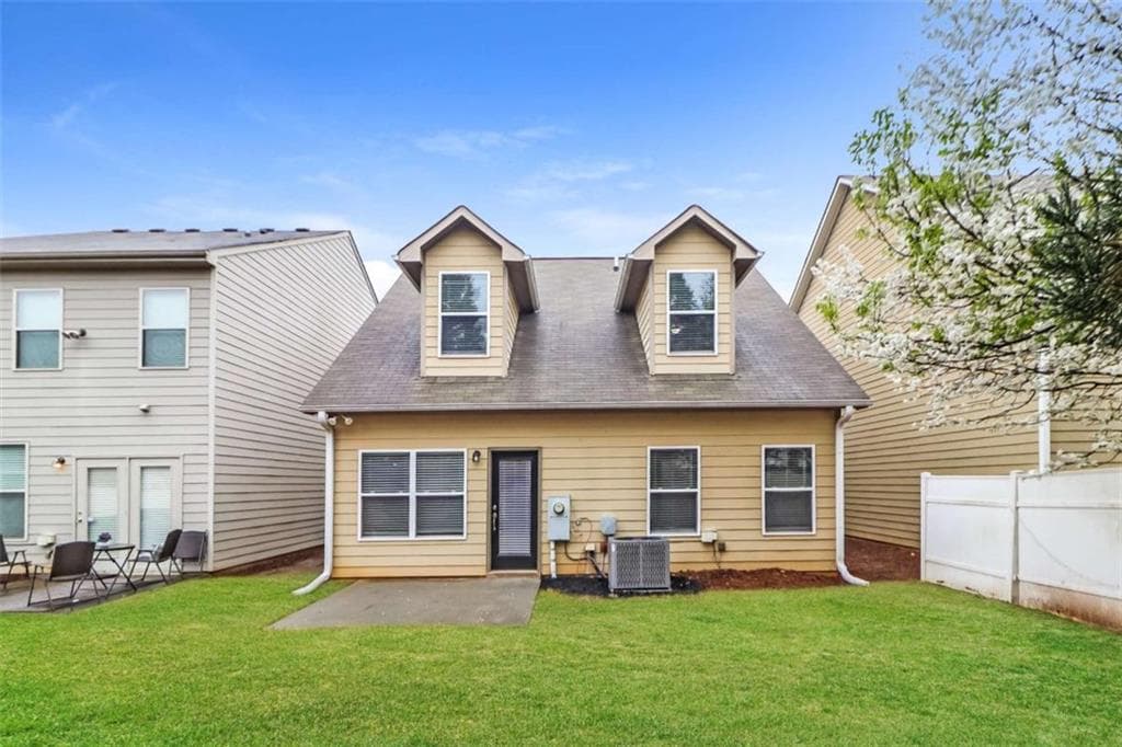 3 bedroom, 3 bathroom, 1,476 sq ft single family residence under contract at 14 Greenfield Drive, Dawsonville, GA 30534 — photo 2