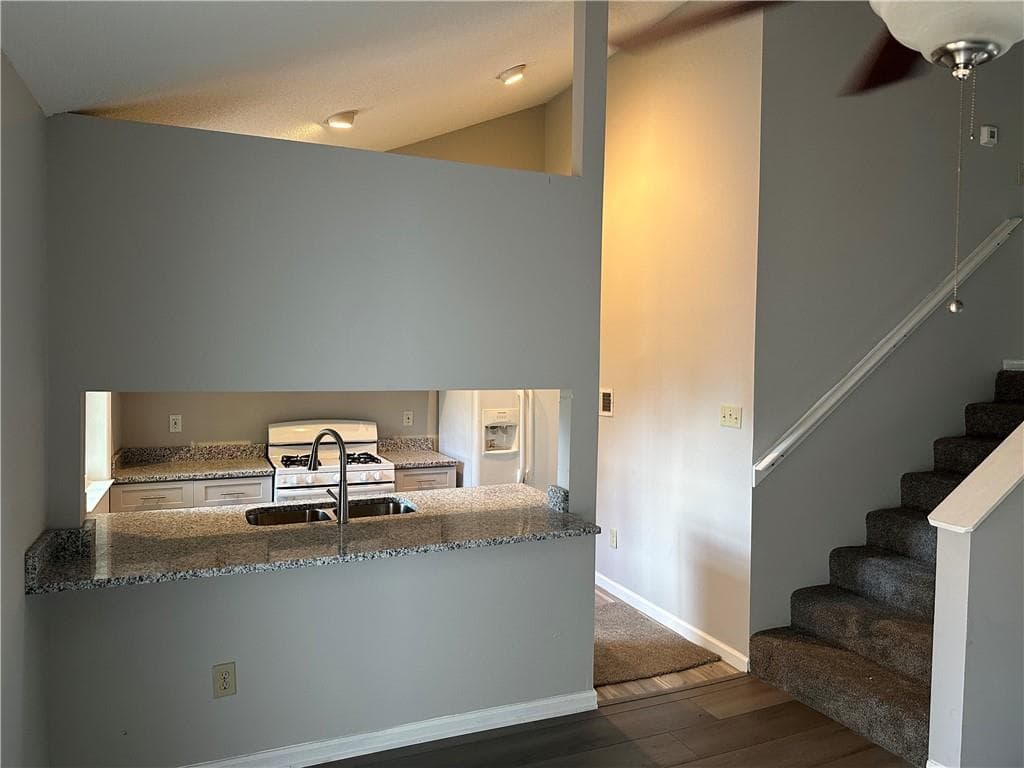 2 bedroom, 3 bathroom, 1,428 sq ft townhouse for rent at 1923 Cheatham Woods Drive, Marietta, GA 30008 for $1,700 a month — photo 7
