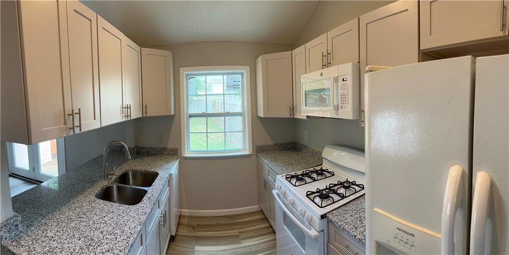 2 bedroom, 3 bathroom, 1,428 sq ft townhouse for rent at 1923 Cheatham Woods Drive, Marietta, GA 30008 for $1,700 a month — photo 8