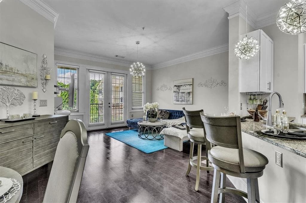 1 bedroom, 1 bathroom, 1,021 sq ft condominium for sale at 3621 Vinings Slope 2525, Atlanta, GA 30339 — photo 7
