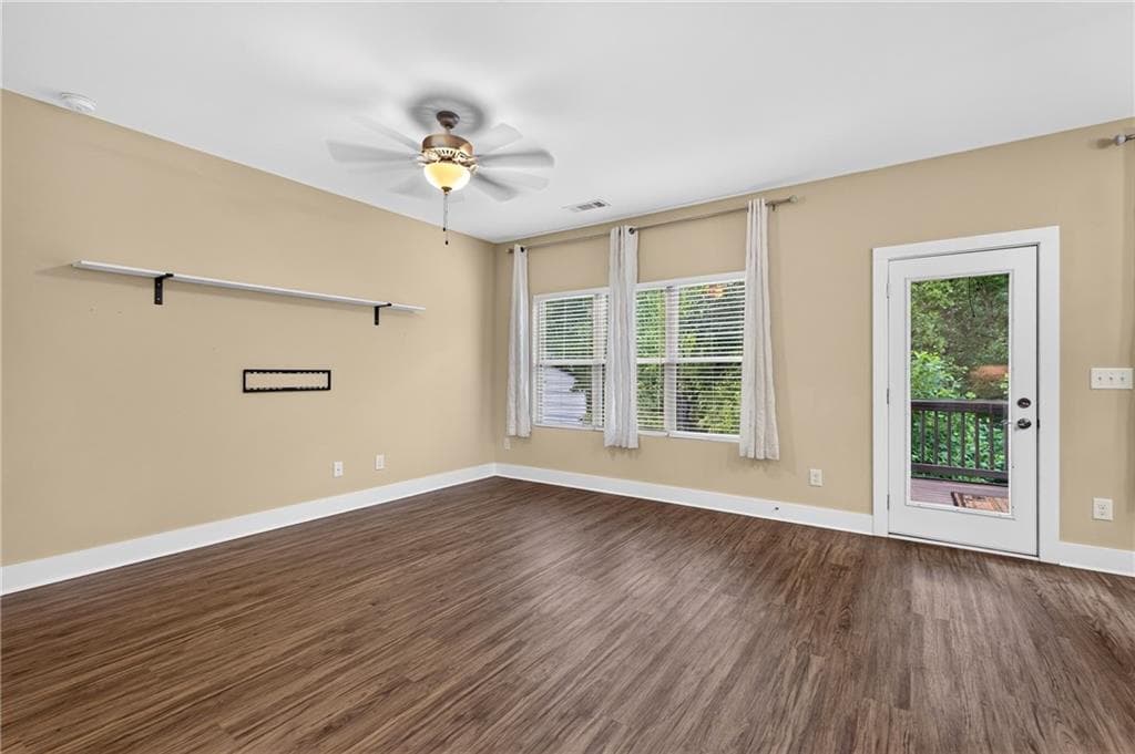 3 bedroom, 2 bathroom, 1,531 sq ft single family residence for sale at 3905 Sea Court, Gainesville, GA 30501 — photo 10