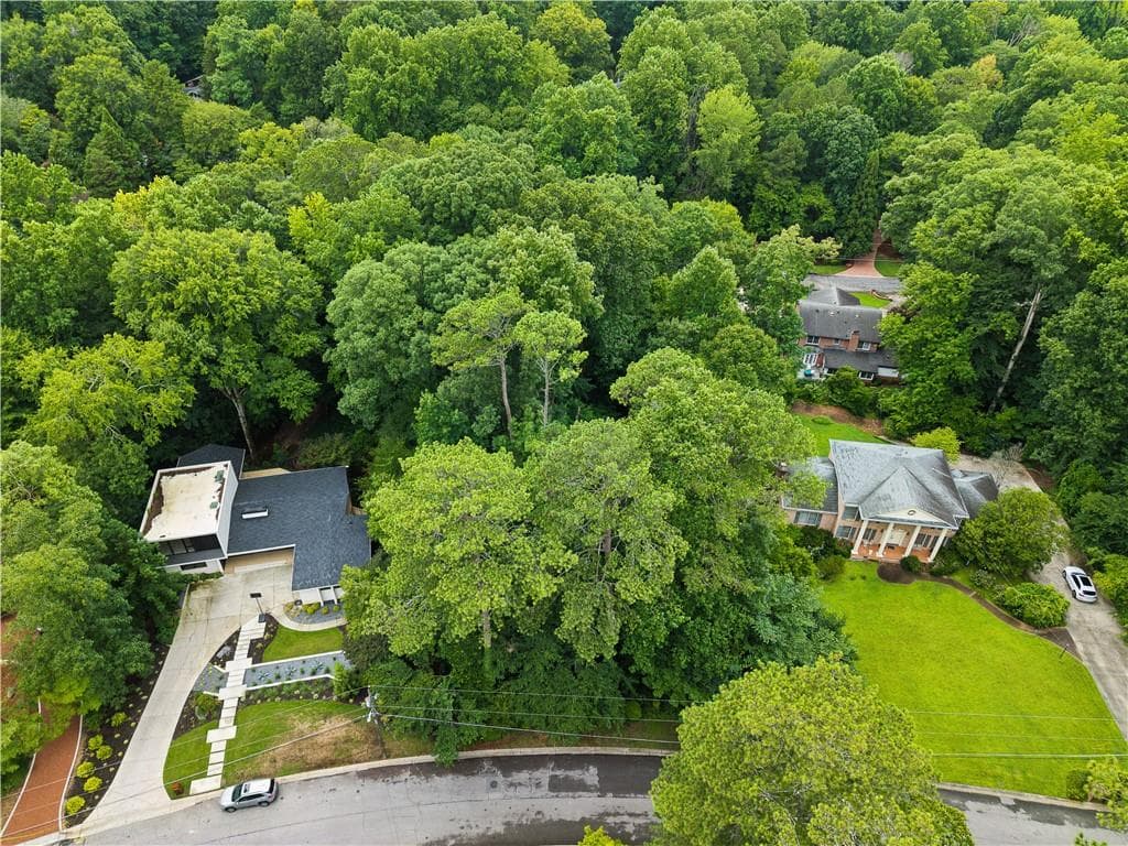 single family residence for sale at 2032 Castleway Drive, Atlanta, GA 30345 — photo 3