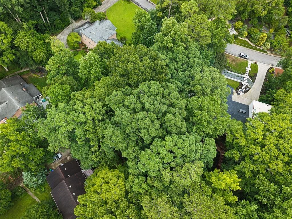 single family residence for sale at 2032 Castleway Drive, Atlanta, GA 30345 — photo 7