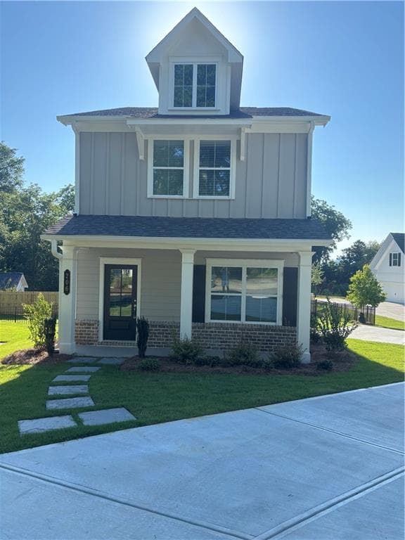 3 bedroom, 3 bathroom, 1,760 sq ft single family residence for sale at 206 Summit Avenue, Marietta, GA 30060