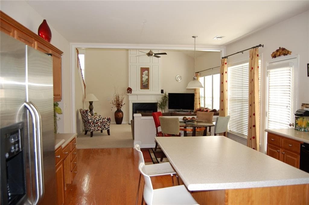 4 bedroom, 3 bathroom, 2,288 sq ft single family residence for rent at 8025 Friarbridge Drive, Suwanee, GA 30024 for $2,680 a month — photo 3