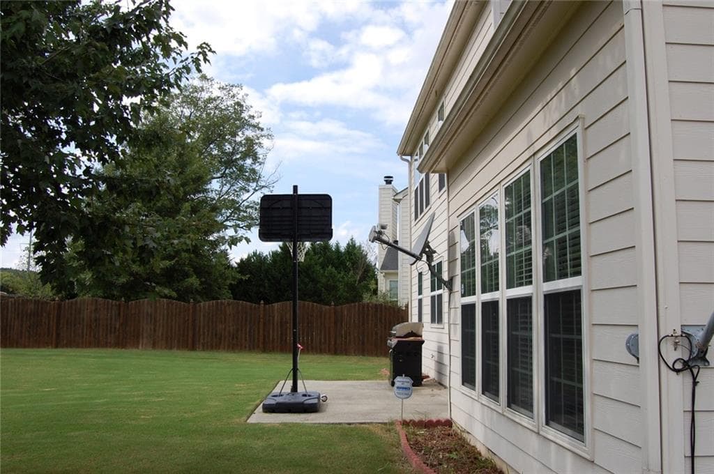 4 bedroom, 3 bathroom, 2,288 sq ft single family residence for rent at 8025 Friarbridge Drive, Suwanee, GA 30024 for $2,680 a month — photo 6