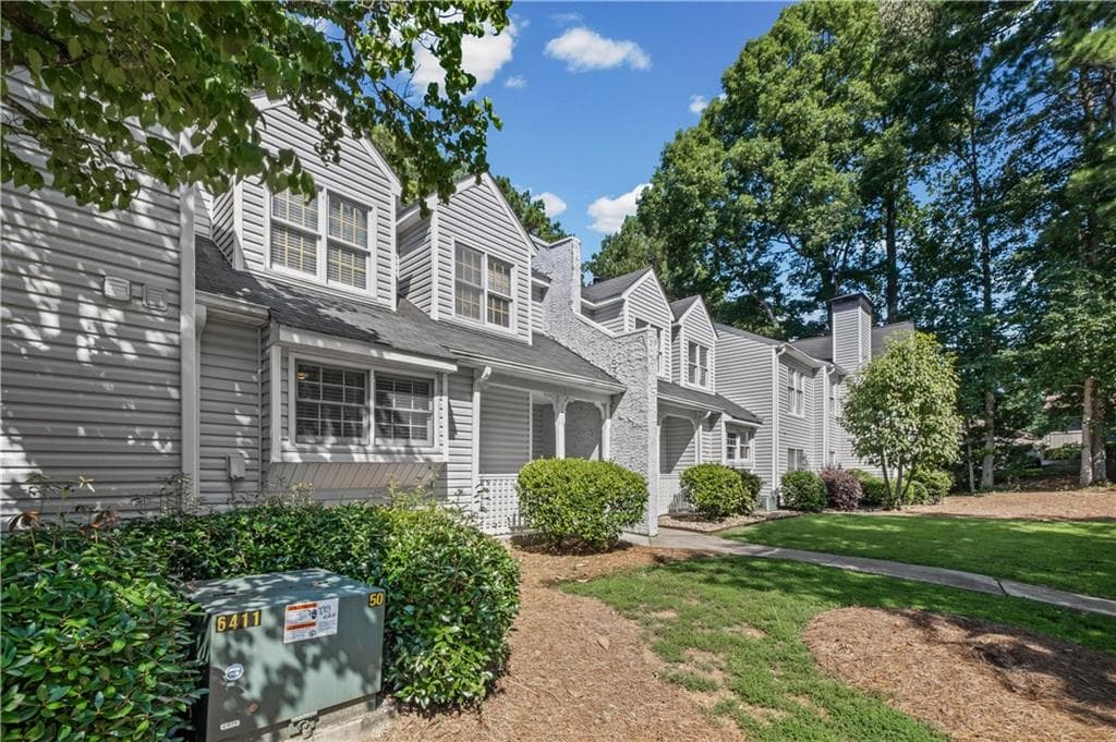 2 bedroom, 3 bathroom, 1,471 sq ft condominium for sale at 1113 Cannongate Crossing, Marietta, GA 30064 — photo 3