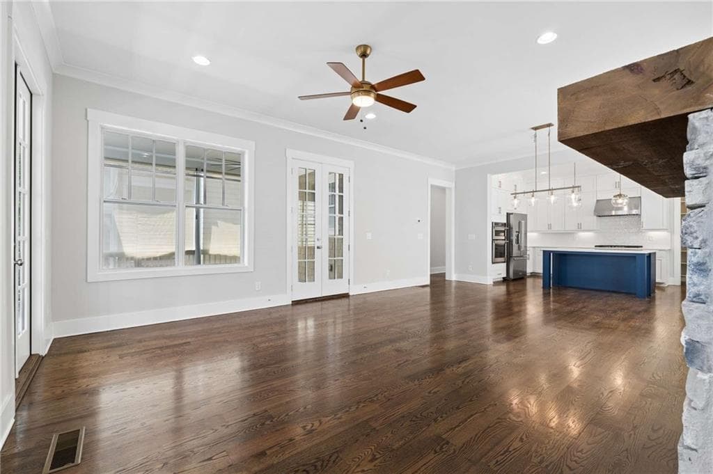 5 bedroom, 6 bathroom, 3,342 sq ft single family residence for sale at 912 Luther Street, Atlanta, GA 30318 — photo 7