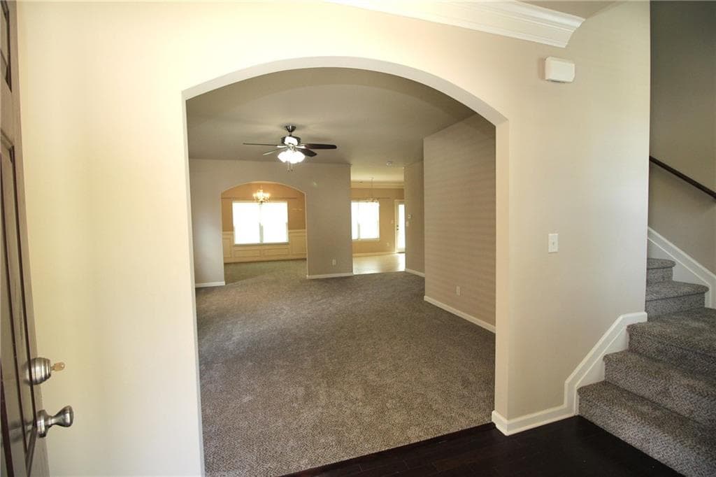 4 bedroom, 3 bathroom, 2,470 sq ft single family residence for rent at 1317 Castleberry Drive, Buford, GA 30518 for $2,300 a month — photo 3