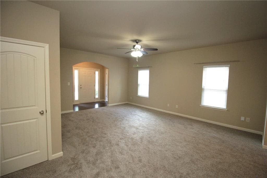 4 bedroom, 3 bathroom, 2,470 sq ft single family residence for rent at 1317 Castleberry Drive, Buford, GA 30518 for $2,300 a month — photo 5