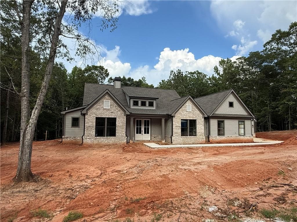 4 bedroom, 4 bathroom, 2,374 sq ft single family residence under contract at 104 Springtime Way, Monroe, GA 30655 — photo 3