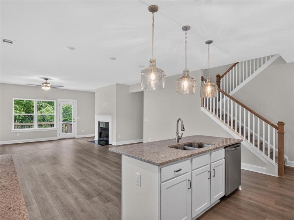 4 bedroom, 3 bathroom, 2,435 sq ft single family residence for sale at 497 Principal Meridian Drive, Dallas, GA 30132 — photo 6
