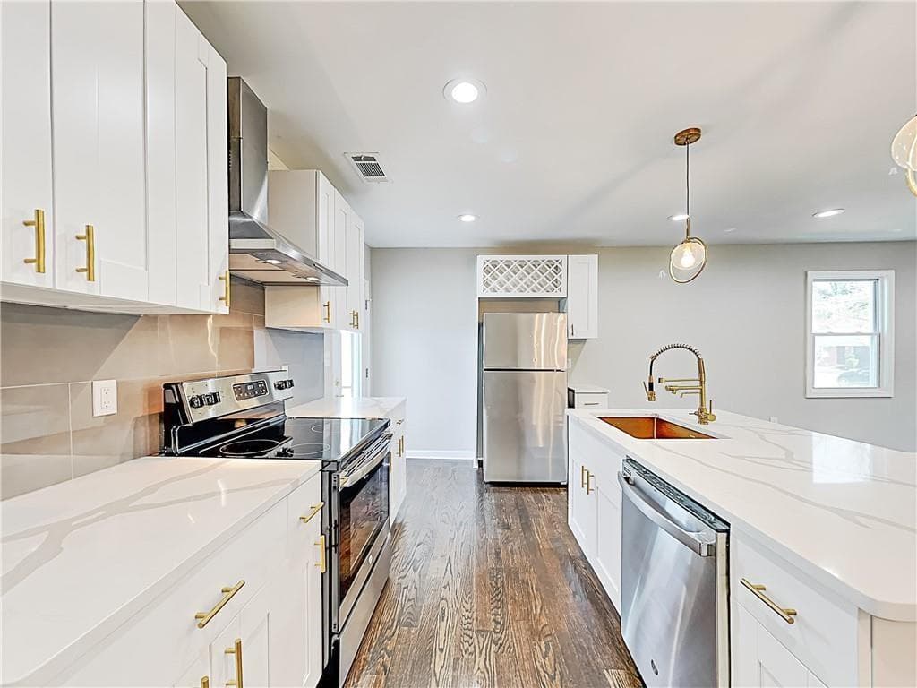 3 bedroom, 2 bathroom, 1,414 sq ft single family residence for rent at 492 Elbridge Drive, Atlanta, GA 30318 for $1,900 a month — photo 5