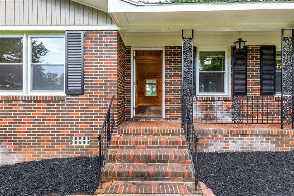 3 bedroom, 2 bathroom, 1,820 sq ft single family residence under contract at 134 Ellen Hand Circle, Cedartown, GA 30125 — photo 4