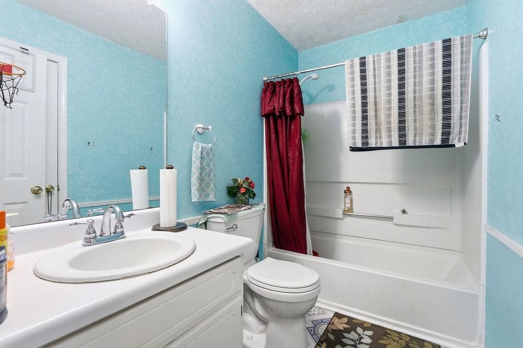 3 bedroom, 3 bathroom, 2,128 sq ft single family residence for sale at 680 Old Johnson Road, Lawrenceville, GA 30045 — photo 7