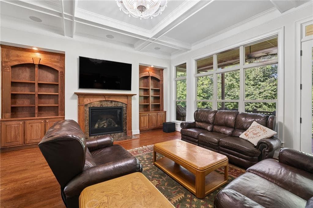6 bedroom, 5 bathroom, 4,134 sq ft single family residence for sale at 6195 Read Road, Suwanee, GA 30024 — photo 6