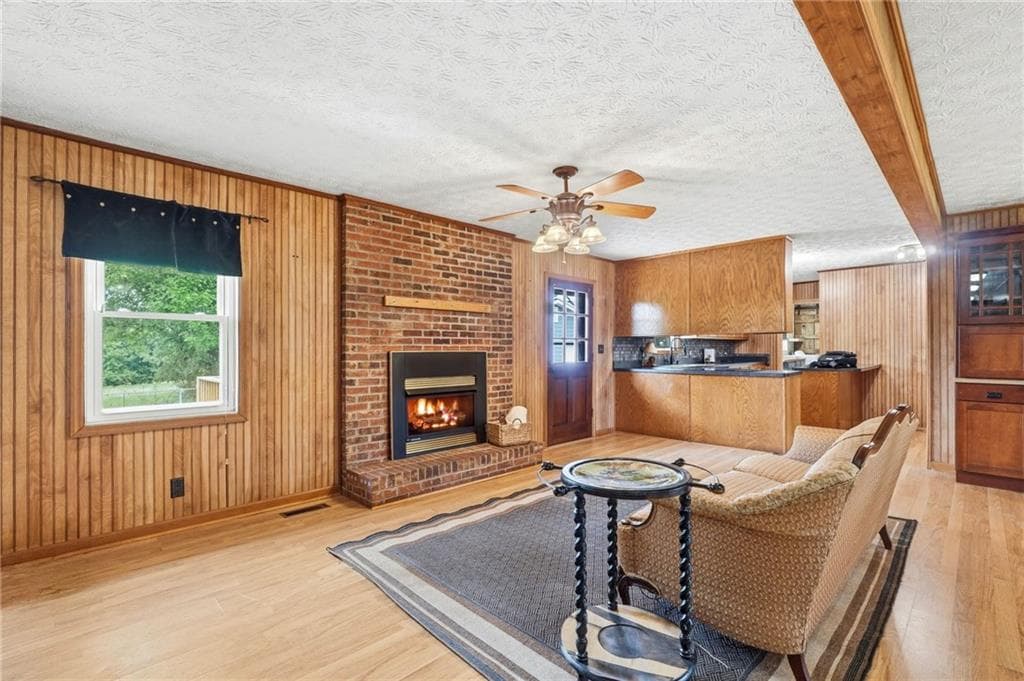 3 bedroom, 2 bathroom, 1,533 sq ft single family residence under contract at 238 Winters Road, Temple, GA 30179 — photo 6