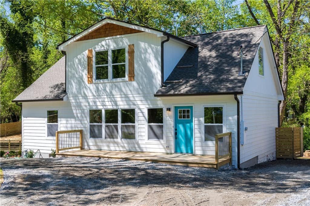 3 bedroom, 3 bathroom, 1,711 sq ft single family residence for sale at 1677 North Avenue, Atlanta, GA 30318