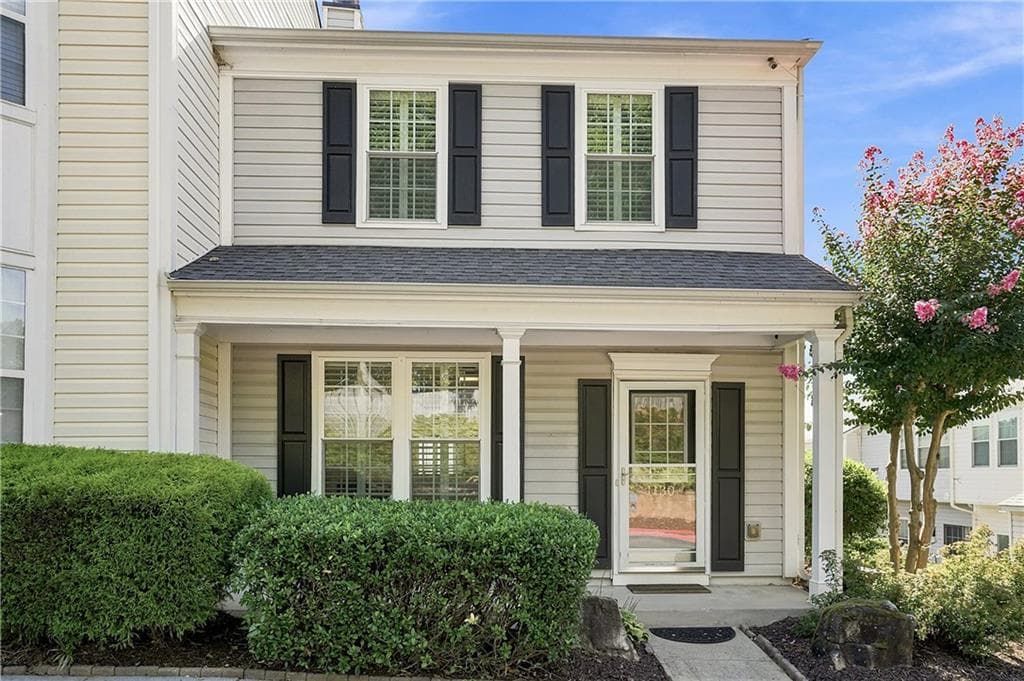 2 bedroom, 3 bathroom, 1,280 sq ft townhouse for rent at 1130 Kilmington Court, Alpharetta, GA 30009 for $2,200 a month — photo 1 of 30
