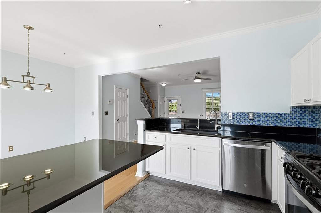 2 bedroom, 3 bathroom, 1,280 sq ft townhouse for rent at 1130 Kilmington Court, Alpharetta, GA 30009 for $2,200 a month — photo 10