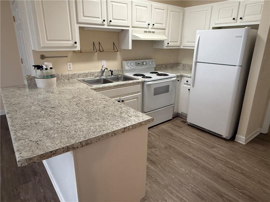 2 bedroom, 2 bathroom, 984 sq ft apartment for rent at 683 Grant Street I, Clarkesville, GA 30523 for $1,400 a month — photo 5