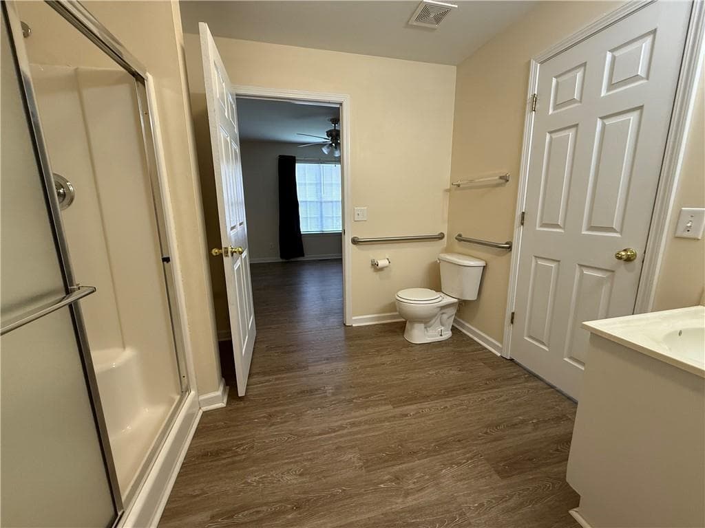 2 bedroom, 2 bathroom, 984 sq ft apartment for rent at 683 Grant Street I, Clarkesville, GA 30523 for $1,400 a month — photo 9
