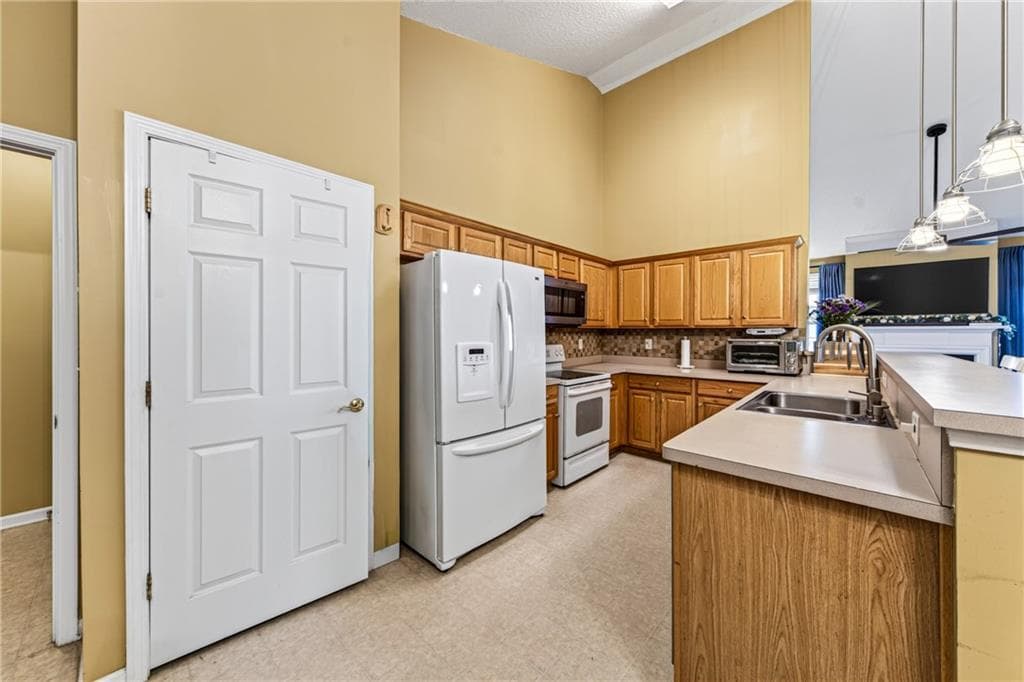 2 bedroom, 2 bathroom, 1,314 sq ft townhouse for sale at 172 Camry Lane, Grayson, GA 30017 — photo 7