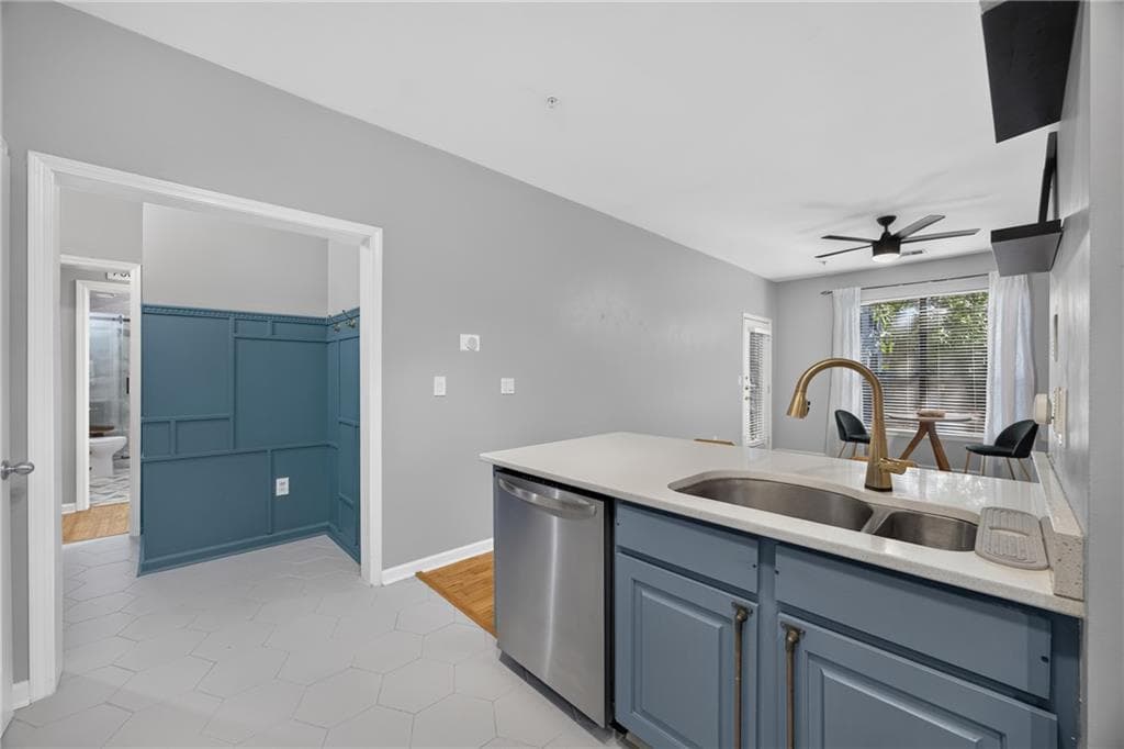 2 bedroom, 1 bathroom, 895 sq ft condominium for sale at 821 Ralph Mcgill Boulevard 3137, Atlanta, GA 30306 — photo 6