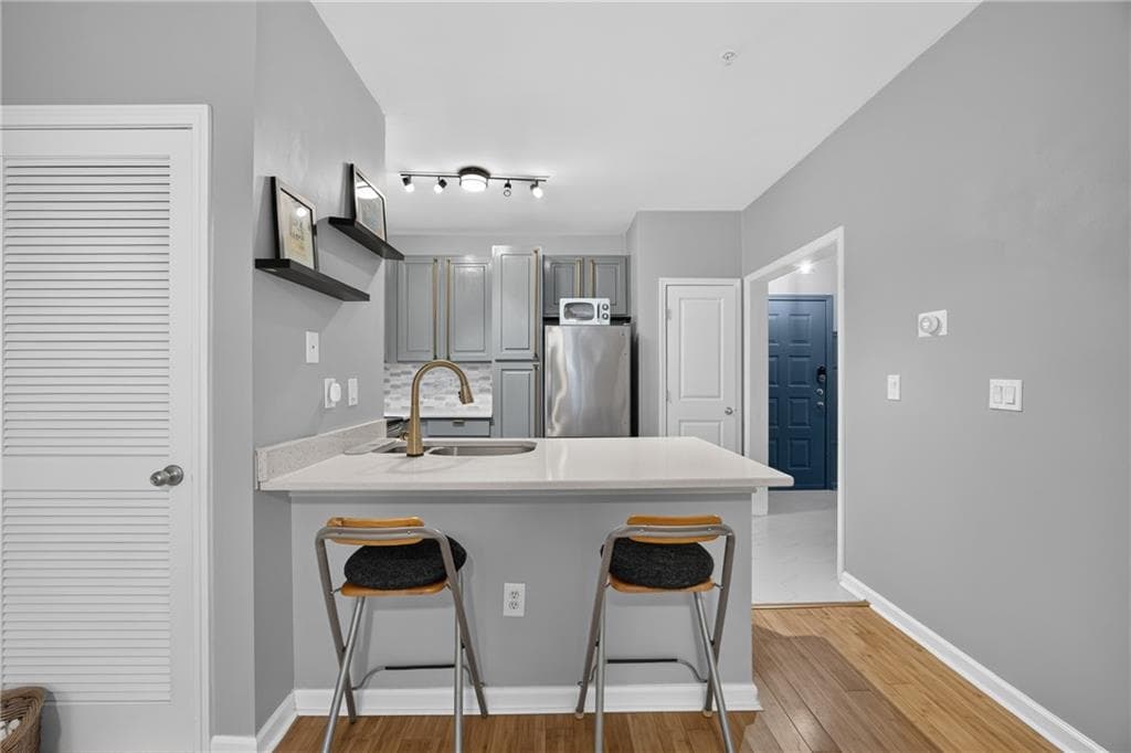 2 bedroom, 1 bathroom, 895 sq ft condominium for sale at 821 Ralph Mcgill Boulevard 3137, Atlanta, GA 30306 — photo 7