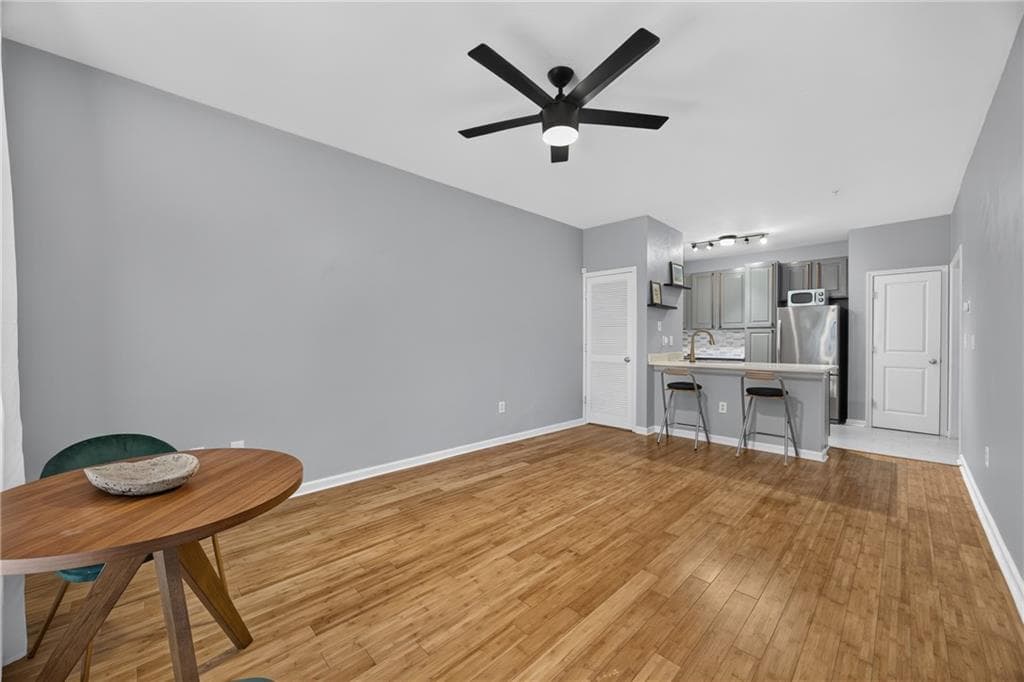 2 bedroom, 1 bathroom, 895 sq ft condominium for sale at 821 Ralph Mcgill Boulevard 3137, Atlanta, GA 30306 — photo 8