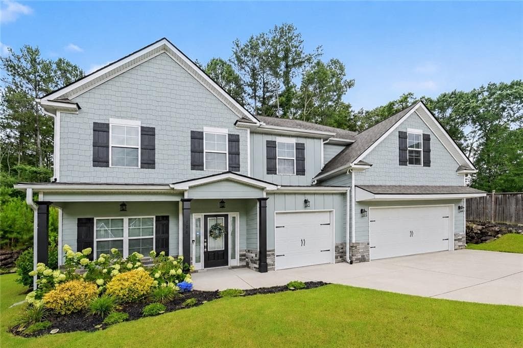 6 bedroom, 4 bathroom, 3,451 sq ft single family residence for sale at 540 Glen Abbey Circle, Mableton, GA 30126