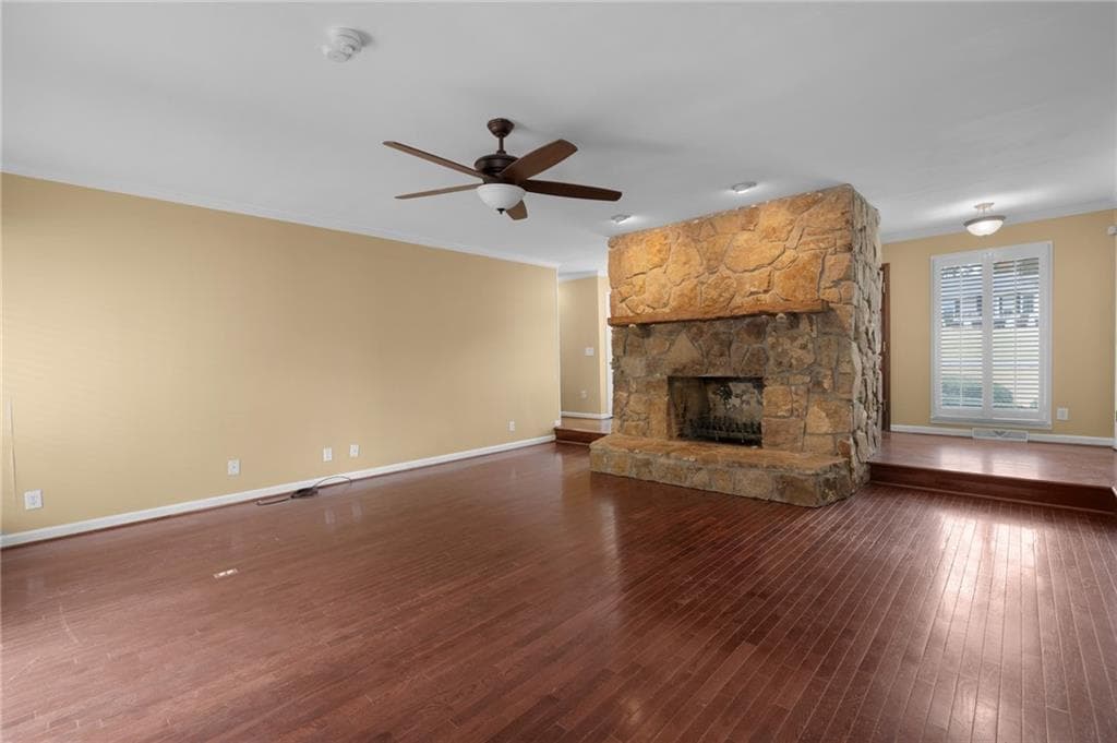 6 bedroom, 4 bathroom, 5,196 sq ft single family residence for sale at 127 Windsor Drive, Calhoun, GA 30701 — photo 10